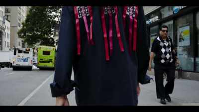 {\an8}[Jose] The experience
is very, very difficult to process. - Surviving Death