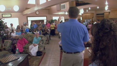 {\an8}[Josh Pease]
He figured out how to package it, - Shiny Happy People: Duggar Family Secrets