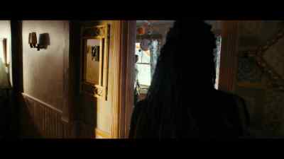 {\an8} [Justin] Hey, Molly-Mols. - The Man Who Fell to Earth
