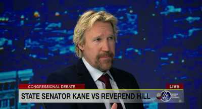 {\an8}KANE [laughing]: "On
Christian principles." - God's Not Dead: In God We Trust