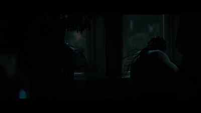 {\an8} [Kat] Keep alert.
{\an8} They're coming this way. - The Man Who Fell to Earth