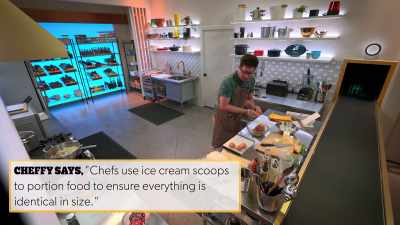 {\an8}Kinda like what we're doing
here, except - Secret Chef