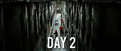 {\an8}Kudos to Team Bronwen,
average 147 this hour. - Life and Death in the Warehouse