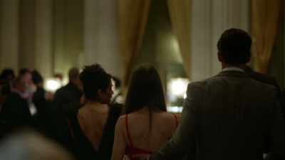 {\an8}♪ Let me show you something,
'Bout to hit that spot... ♪ - True Lies