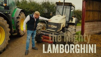{\an8}MAHTAVA LAMBORGHINI - The World According to Kaleb - On Tour