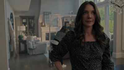 {\an8}(Marla scoffs) - Curious Caterer: Forbidden Fruit