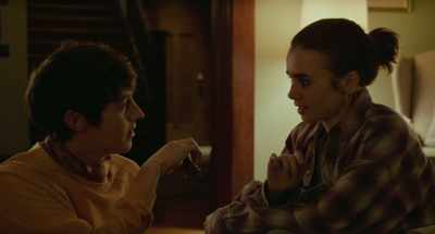 {\an8}-Maybe just, you know, not...
- You like me. - To the Bone