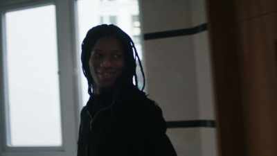 {\an8}My name is Ebun. Ebun Sodipo. - Victoria's Secret: The Tour '23