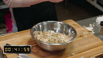 {\an8}[narrator] 42 minutes left. - No Recipe Road Trip With the Try Guys