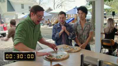 {\an8}[narrator] And they're off. - No Recipe Road Trip With the Try Guys