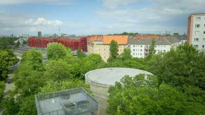 {\an8}[narrator] In 1995,
the Schwerbelastungskorper - Engineering Catastrophes