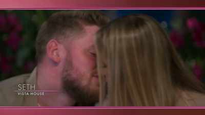 {\an8}[Nikki]
But their relationship was tested. - Twin Love