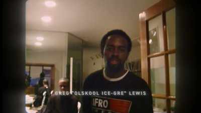 {\an8}Olskool Ice-Gre, the good doctor, - jeen-yuhs: A Kanye Trilogy
