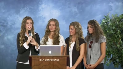 {\an8}Praise publicly, and if you have
something negative to say, - Shiny Happy People: Duggar Family Secrets