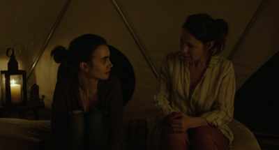 {\an8}-Really?
- You were a baby. - To the Bone