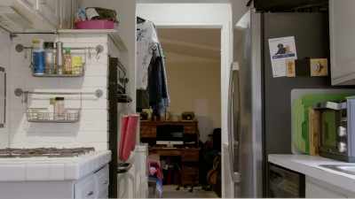 {\an8}Right? That's where
the opening was. - Renovation Impossible