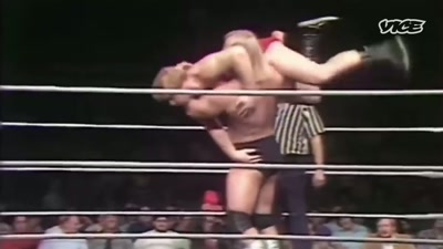 {\an8}♪♪ - The Nine Lives of Vince McMahon