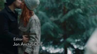 {\an8}[***] - Friends & Family Christmas