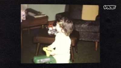 {\an8}♪♪ - Small Town Secrets