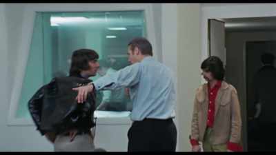 {\an8} - The Beatles: Get Back