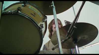 {\an8} - The Beatles: Get Back
