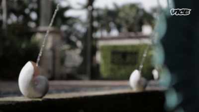 {\an8}♪♪ - While The Rest Of Us Die