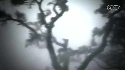 {\an8}♪♪ - While The Rest Of Us Die