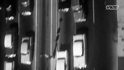 {\an8}♪♪ - While The Rest Of Us Die
