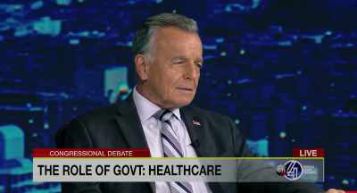{\an8}Senator, we need solutions - God's Not Dead: In God We Trust