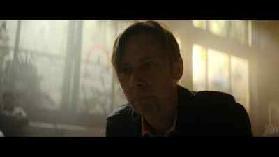 {\an8} [sighs heavily] - The Man Who Fell to Earth