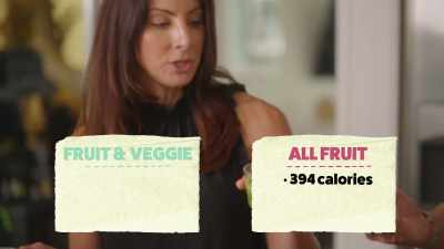 {\an8}So 394 calories on this guy, - What Am I Eating? With Zooey Deschanel