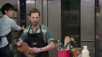 {\an8}So, you need to put
in the oven at 375, - No Recipe Road Trip With the Try Guys
