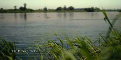 {\an8}"So the Lord said to Moses, - Testament: The Story of Moses