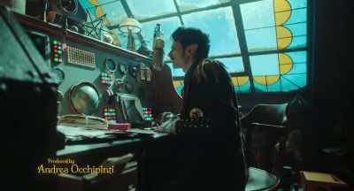 {\an8}Talking about toys, today is the last day - Elf Me