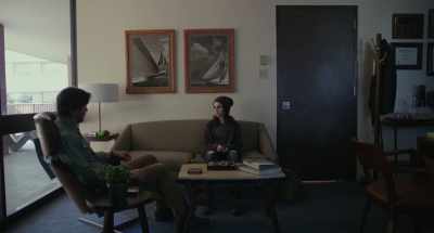 {\an8}That would be easier, right?
Then you could write him off. - To the Bone