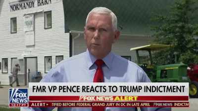 {\an8}The president specifically asked me, - Trump: The Criminal Conspiracy Case