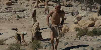 {\an8}The slave labor of Egypt - Testament: The Story of Moses