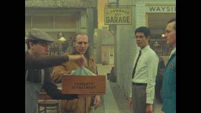 {\an8}Then he reached into his knapsack
and produced a second live rat. - The Rat Catcher