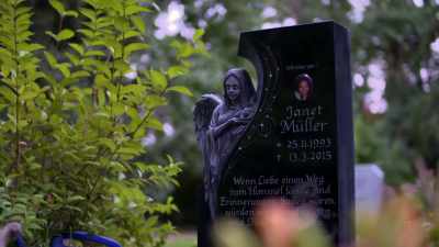 {\an8}There was times of crying,
screaming, you know, - When Missing Turns to Murder