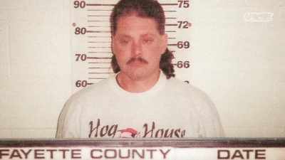 {\an8}-They finally found out
how he had abused - Small Town Secrets