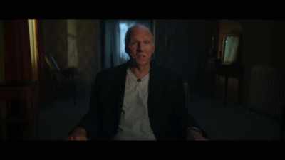 {\an8}They were investigating
possible Zodiac letter - This Is the Zodiac Speaking