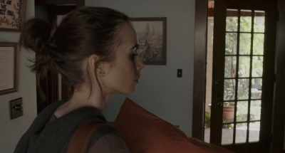 {\an8}This is... very nice, homey. - To the Bone