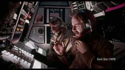 {\an8}This is really a look
that Dan O'Bannon developed - Aliens Expanded