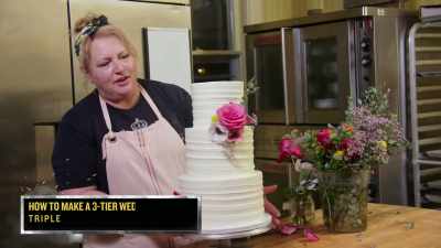 {\an8}This is Triple Crown's
three-tier - No Recipe Road Trip With the Try Guys