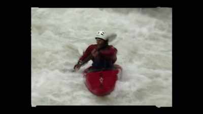 {\an8}Tôi nhớ là đã nói, - The River Runner