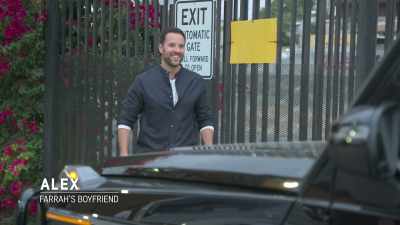 {\an8}[upbeat music playing] - Buying Beverly Hills