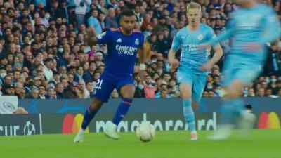 {\an8}We were trying to play,
but we couldn't do much. - Real Madrid: Until the End