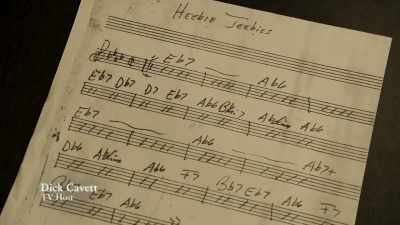 {\an8}Well, they claim
when we was recording "Heebie Jeebies," - Louis Armstrong's Black & Blues