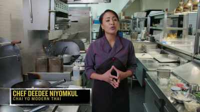 {\an8}We're at Chai Yo Modern Thai, - No Recipe Road Trip With the Try Guys