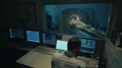 {\an8}- What does that mean?
- I just need to reboot. - No Good Deed